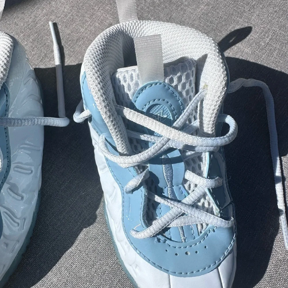 Nike Little FoamPosite One Aura Blue White EUC. Size 6c